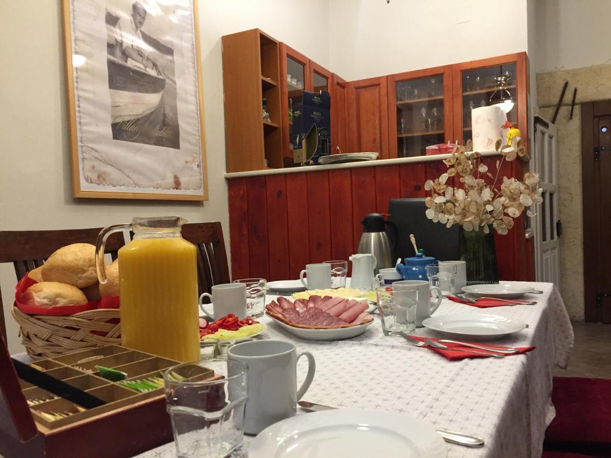 Kikerics Vendeghaz Bed & Breakfast Villany Ngoại thất bức ảnh